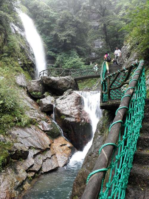 湖南神龙谷-湖南神龙谷景区在哪里